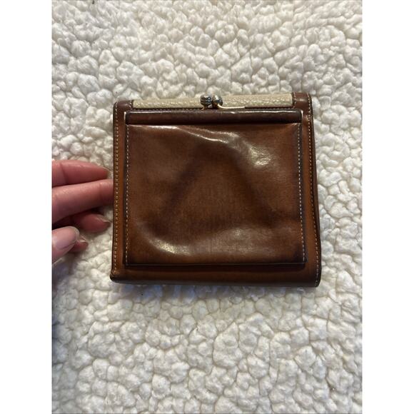 Vtg Dooney & Bourke French wallet Change Bone & British Tan Trim Kisslock small - Picture 6 of 8